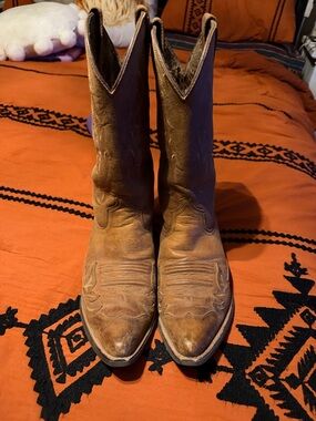 Ariat Distressed Brown Leather Western Boots